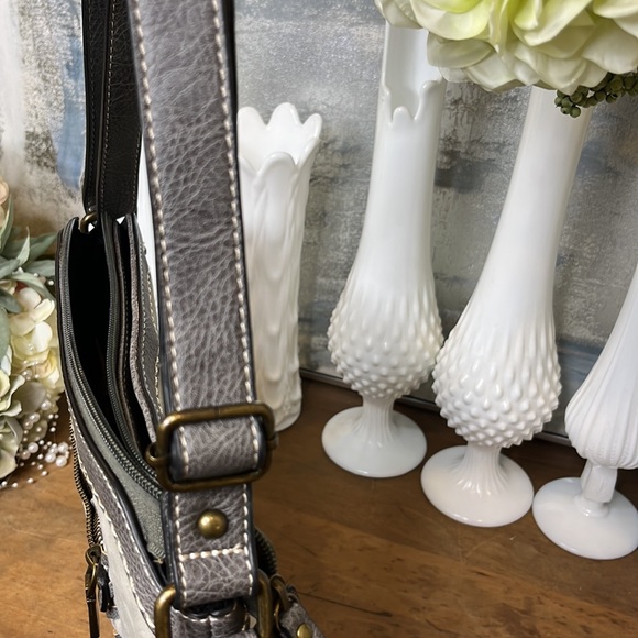 B.O.C. Grey on grey boho purse - Picture 7 of 13